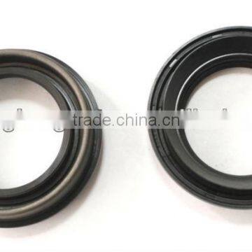 Back wheel oil seal oil seal forNissan Paladin2.4/3.3 auto parts 49-70-18 OEM NO.:43232-01G00