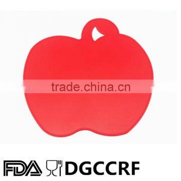 Heat Resisitant Soft Texture Fruit Table Mats of Apple Shape KB=M006