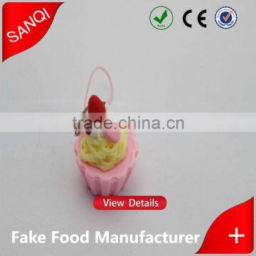 Plastic food wholesale mini cupcake pendant