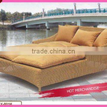 rattan outdoor daybed