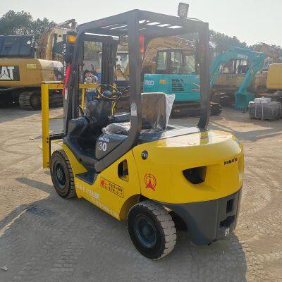 Sold Second-hand 3-ton Komatsu Imported Nissan Engine Cheap Original Forklift photo-2