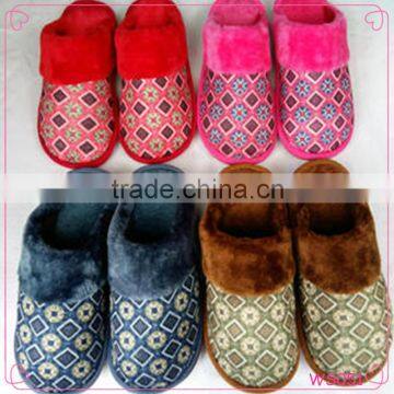 Cheap wholesale winter bedroom man slippers and woman soft sole indoor slipper