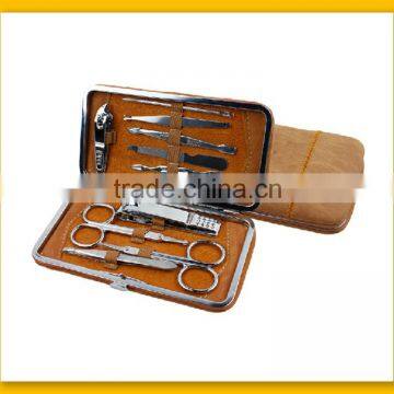 Particular lady manicure set