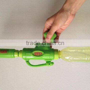 Plastic Water Gun With Beverage Bottle photo-2
