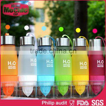 Mochic fashion custom Tritan lemon 22OZ/650ML colorful plastic lemon juice water Bottle