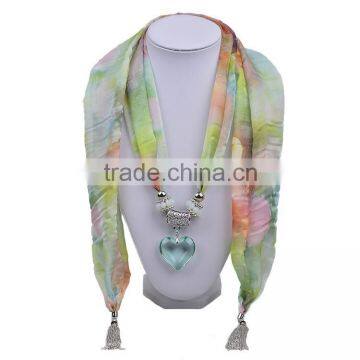 2016 Spring Women New Design Jeweled Scarf With Pendant