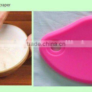 Best silicone dish scraper