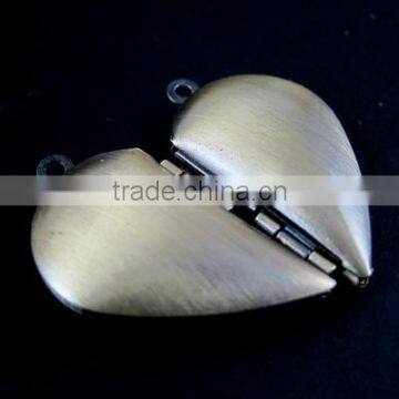 29mm Brass Antiqued Bronze Vintage Lover Heart Pairs Photo Locket Pendant Charm Supplies 1131048