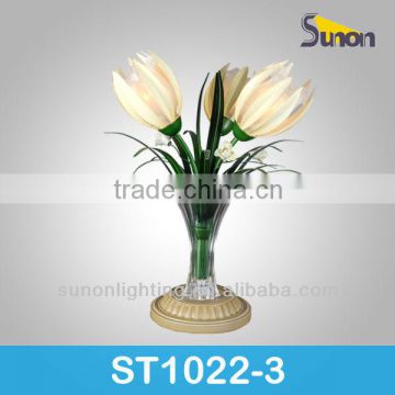 Modern wrought iron ceramic flower home decorative table lamp made in china