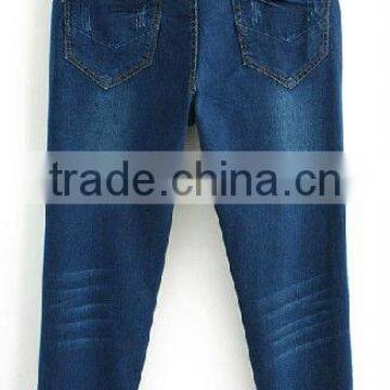 OEM Factory Supply High Fashion Trendy Design Jeans Style Half Pants for Women photo-2