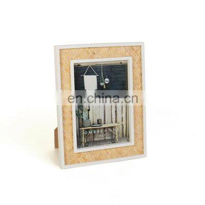 K&B wholesale 18.5*1.9*23.5 CM designs modern wood base photo picture frames gift for family friends