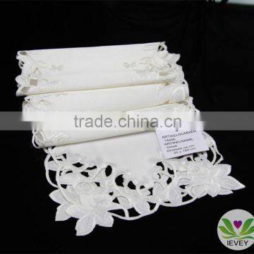 High Quality Square White Embroidery Tablecloths for Christmas Wedding Tablecloth photo-5