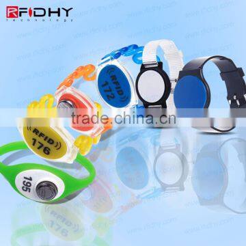 Waterproof plastic rfid wristband