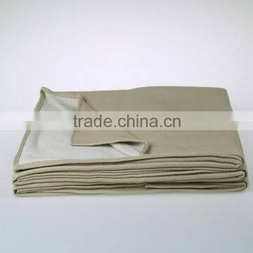 Hot Selling Cheap Soft Lightweight Travel Hotel Blanket