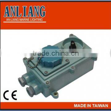 Taiwan Made Ip67 Plug Watertight IEC Electrical Waterproof Impa 79 Drain Watertight Waterproof Impa 220v Marine Plug photo-3