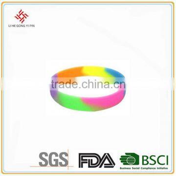 Promotional 2016 hot selling wholesale cheap custom silicone bracelet