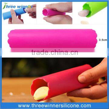 Promotional Tool Items Silicone Garlic Peeler photo-2