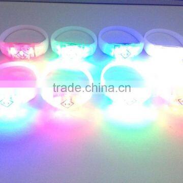 Factory Silicone LED Bracelets , Led Light Bracelets Led Flashing Bracelet , Led Light Wristbands Sound Activated Led Bracelet photo-5