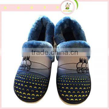 2015 high quality latest design winter man plush indoor slippers