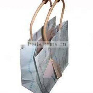 Fashion customized kraft paper gift bag packaging bag