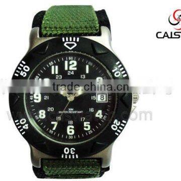 Watches Men is made of Ally and cloth,OEM and ODM is welcome.