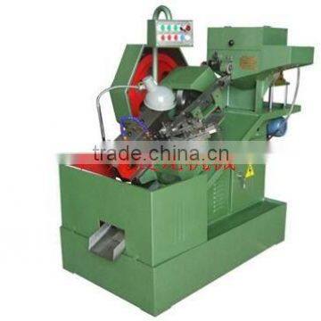 Screw thread rolling machine
