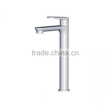 New single handle brass body deck mounted basin mixer