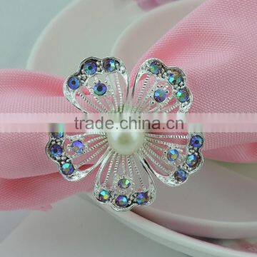 hot selling Table Decoration & Accessories Type rhinestones metal alloy flower shape napkin ring