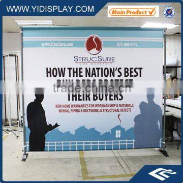 Retractable banner stand