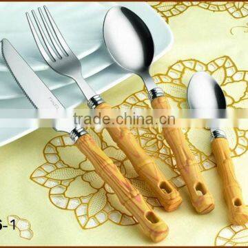 The Wooden Handle Cutlery Set