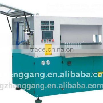 Small neck size bottle blowing machine