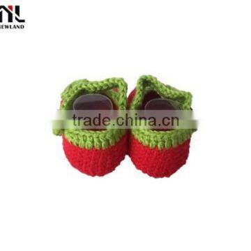 Cute strawberry color wool felt baby shoes