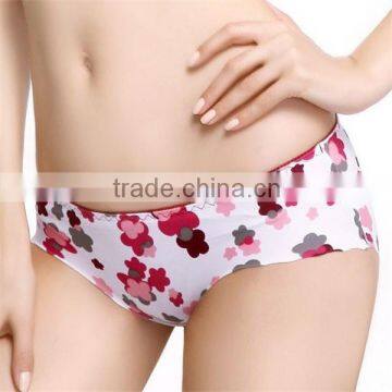 European-style hip seamless night and daytime plum blossom printed panty underwear