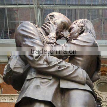 Best Selling High Quality Meeting Love Couple Statue for Garden photo-2