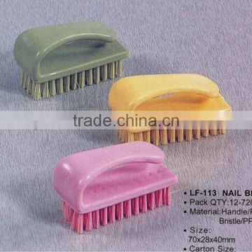 Pet Brush with plastic handle