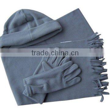 Red Polar Fleece Hat Scarf Glove Sets photo-2