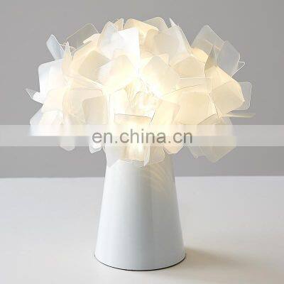 Italy Nordic Living Room Desk Light Bedroom Study Hotel Dining Room Decorative LED Romantic Table Lamp photo-4