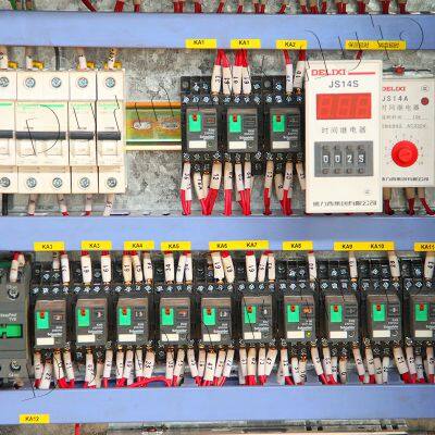 High Speed 315t-500 Four Column Hydraulic Press Machine photo-4