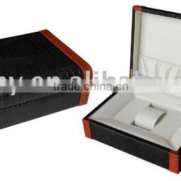 Attractive Single Leather Watch Box