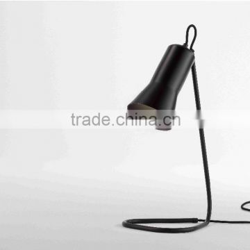 unique fashionable table lamp trend style table light