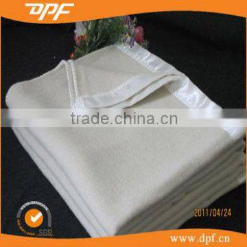 Thick Warm wool blanket solid color double stitch edge for hotel textile