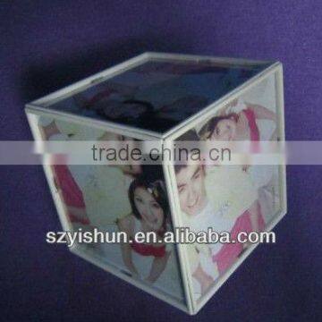 cube shape acrylic photo frame