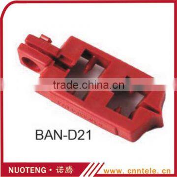Snap on circuit breaker lockout
