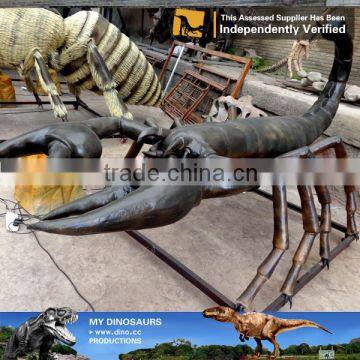 My-dino realistic giant size insects theme indoor playground