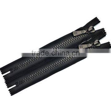 2016 Hotsale Heavy Duty Ykk Plastic Zipper in Shenzhen photo-4