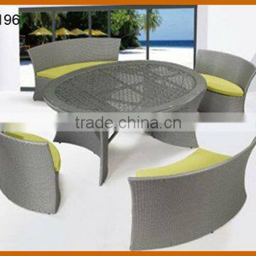 Space-saving Round Dining Set Rattan Lagre Dining Room Furniture