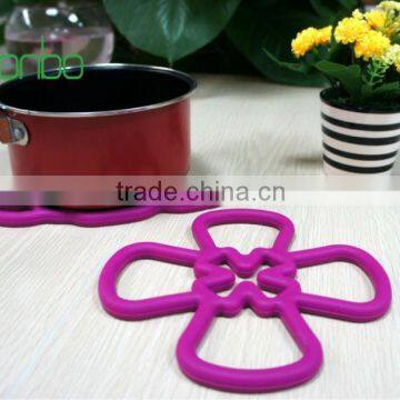 Desk Decoration Customized Silicone Flower Shape Trivet/KB-M015