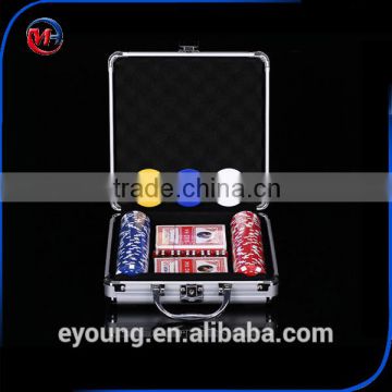 200pcs Fancy Casino Porker Chips Set with Aluminum Box