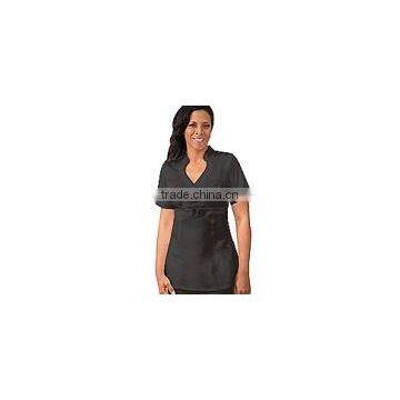 Women's amira spa scrub top