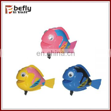 Baby swimming wind up fish toy